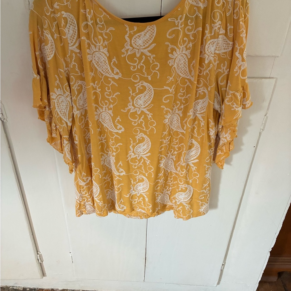 Women's Yellow Paisley Flutter-Sleeve Tunic